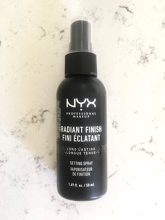 Nyx Radiant Finish Setting Spray 50ml