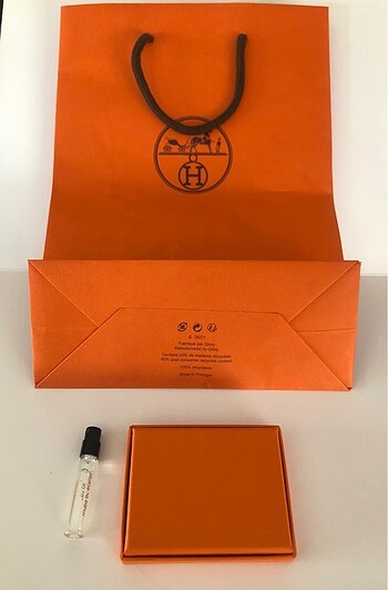 Hermes Hermès Eau de Rhubarbe Écarlate kutu ile