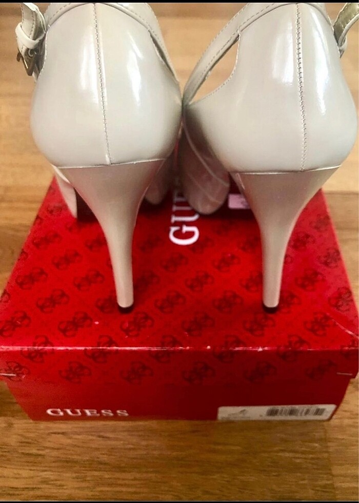 Guess burnu açık platform topuklu - Görsel 3