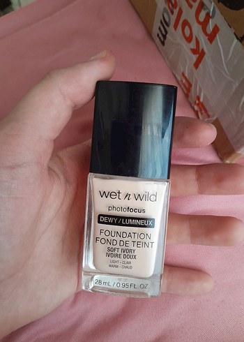 Wet n Wild Soft Ivory Likit Fondöten 28ml