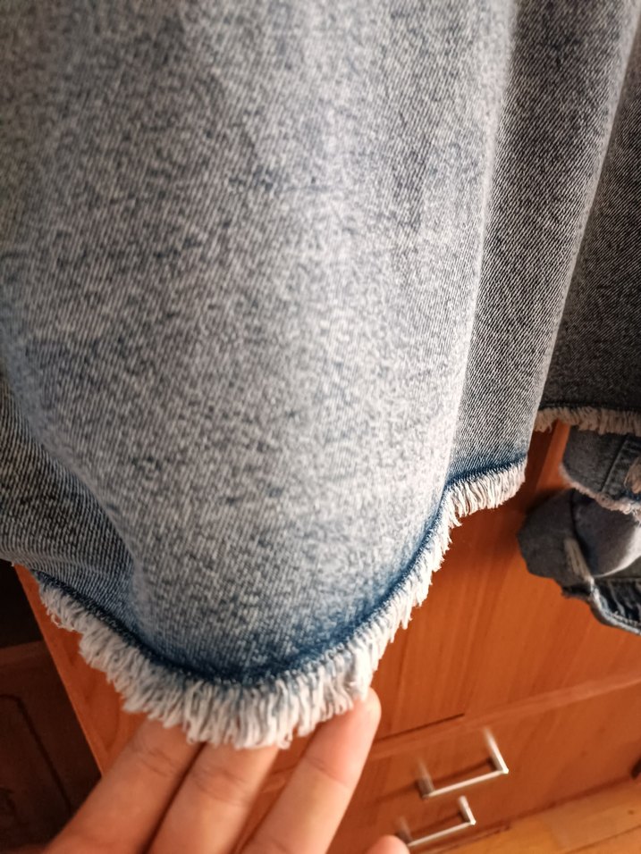 Gri Kadın Kısa Kesim Denim Ceket - Görsel 3