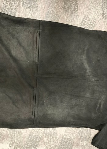 Siyah Süet V Yaka Kısa Kollu Midi Elbise - Görsel 6