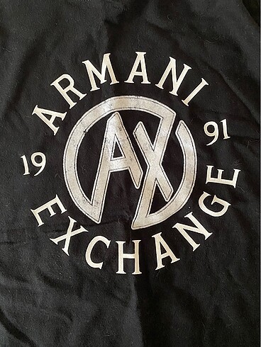 l Beden Armani unisex tshirt