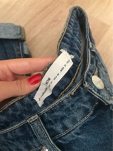 Stradivarius Mom Jean