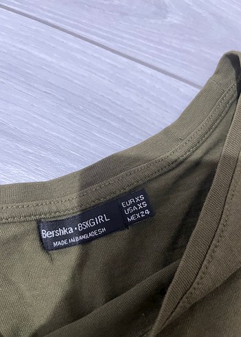 Standart Beden Beden Kız Çocuk Haki Kelebek Baskılı Tişört
