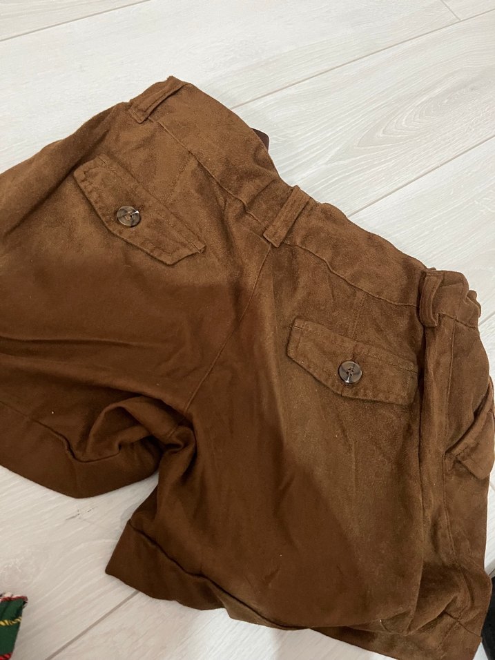 Düğmeli Kahverengi  yumuşak kadifemsi Kadın Şort - Görsel 3