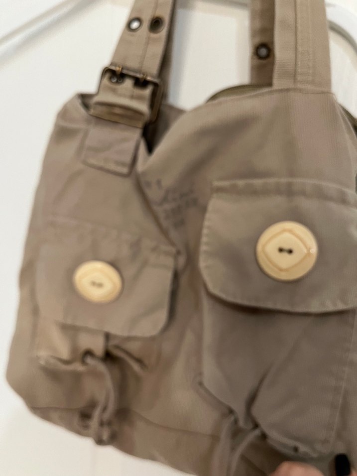 Düğmeli Bej Deri Kadın Çanta - Görsel 3