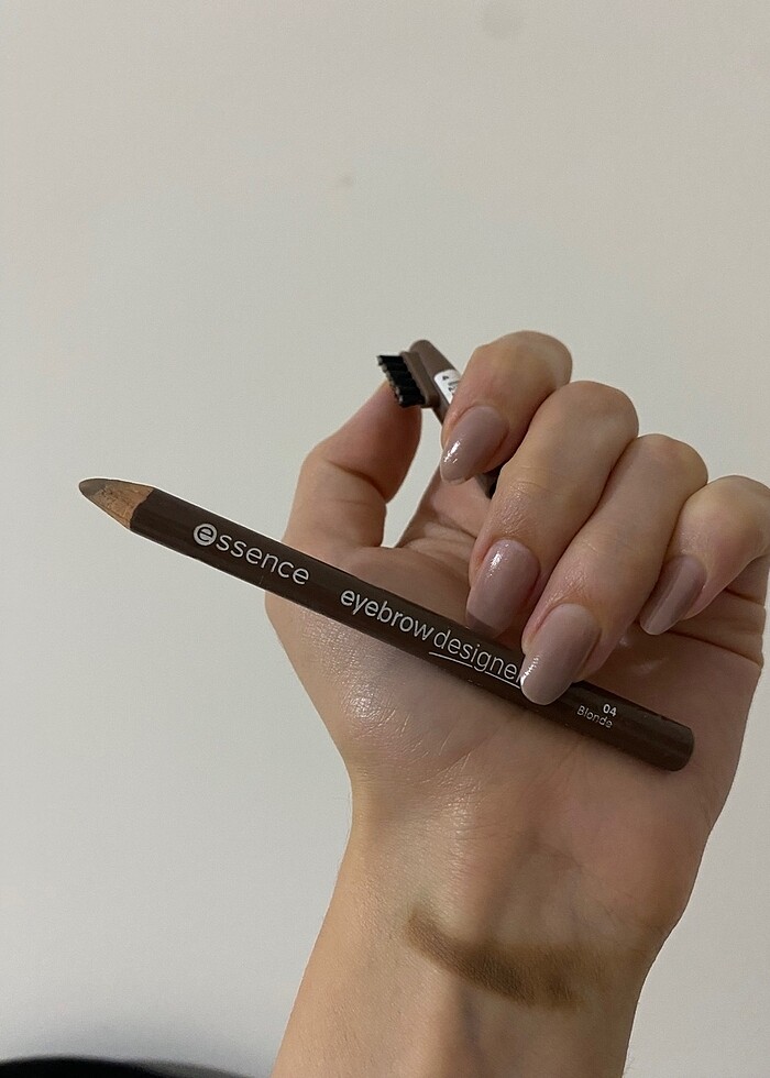 Essence kaş kalemi 04 blonde - Görsel 2