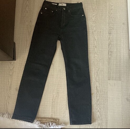Mango jean