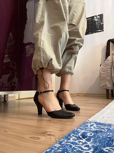 38 Beden inci topuklu ayakkabı