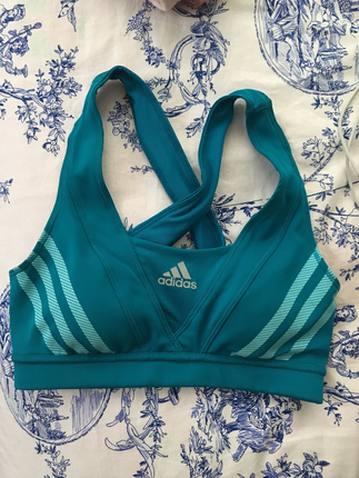 xs Beden Adidas atlet