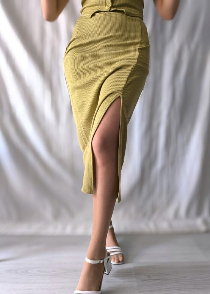 Crop yelek etek takım - Görsel 3