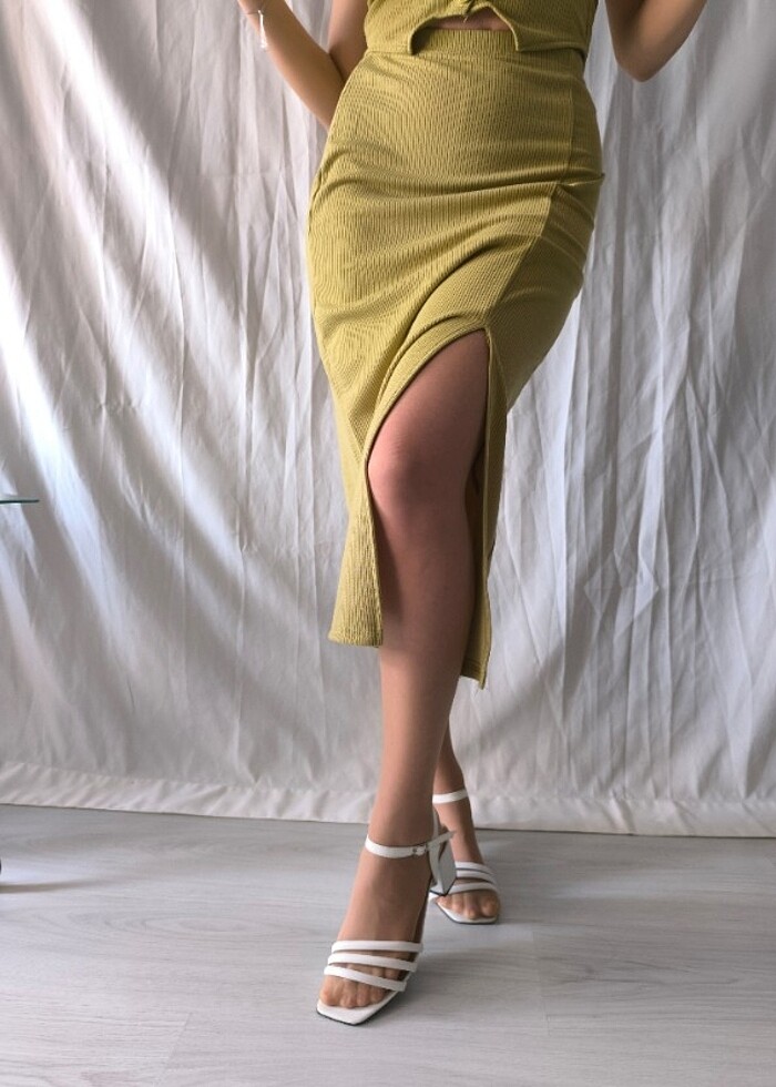 Crop yelek etek takım - Görsel 4