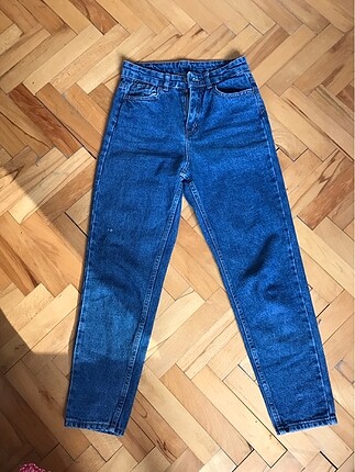 Mom Jean