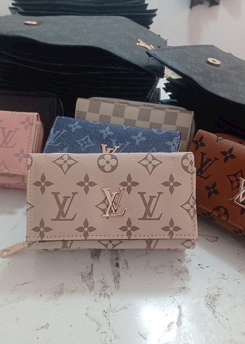 Louis Vuitton Bej Desenli Louis Vuitton Fermuarlı Kadın Cüzdanı