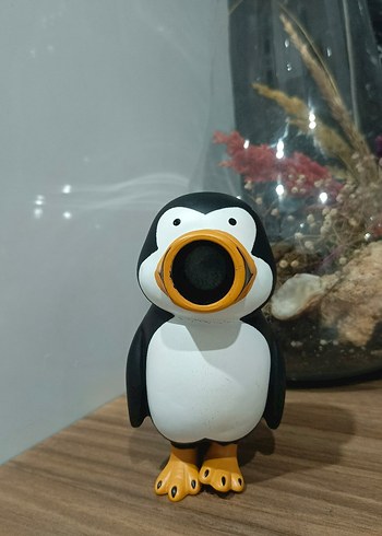 Renkli Penguen Figürü