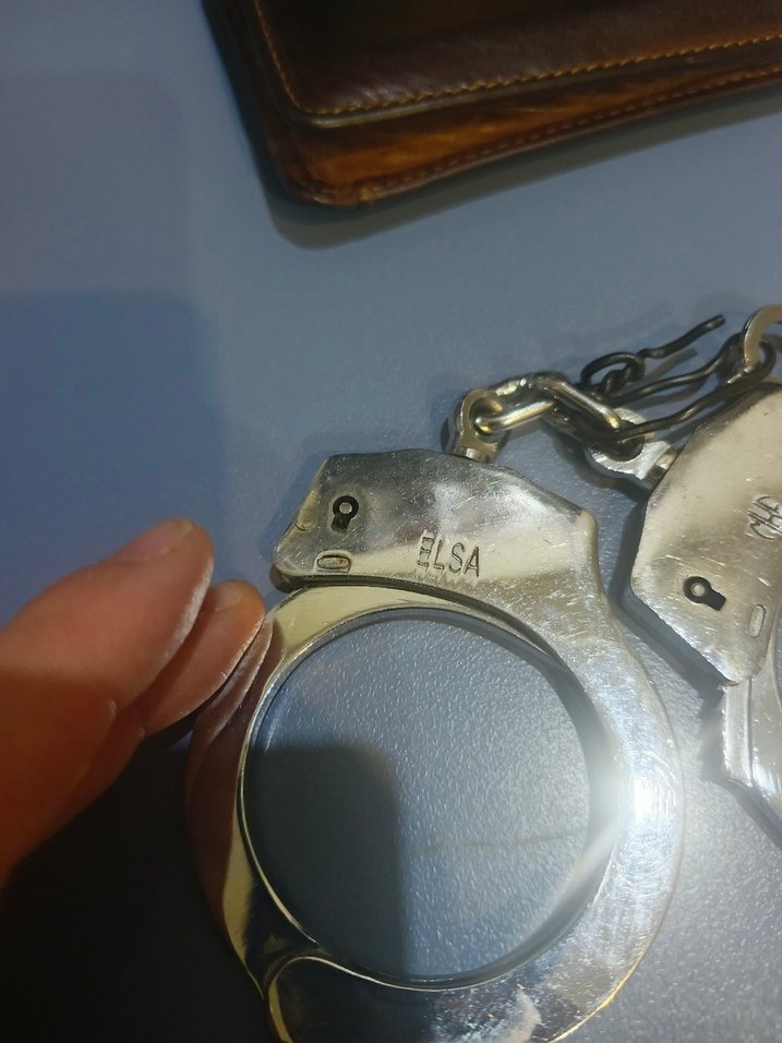 Parlak Altın Renkli Kelepçe - Görsel 2