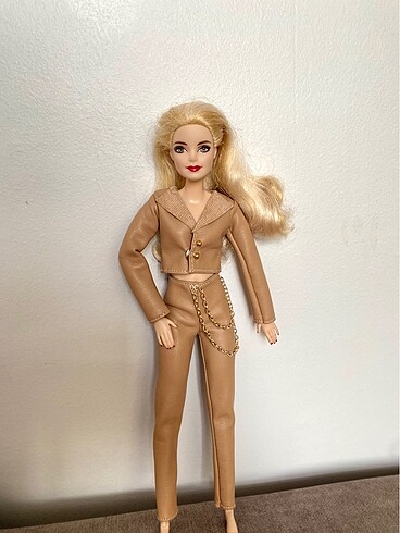 Barbie Barbie kıyafet