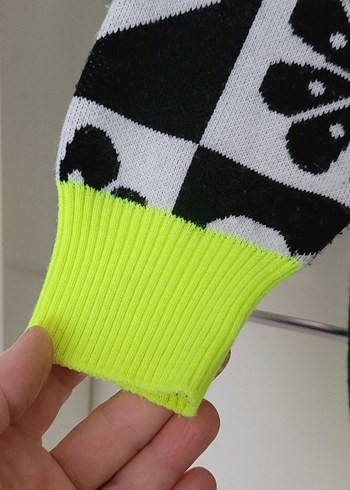 Desenli hırka - Görsel 2