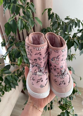 Unicorn Desenli Pembe Kız Botu