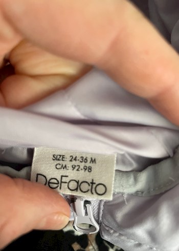 Kız Çocuk Gri Kapüşonlu Şişme Yelek - Görsel 3