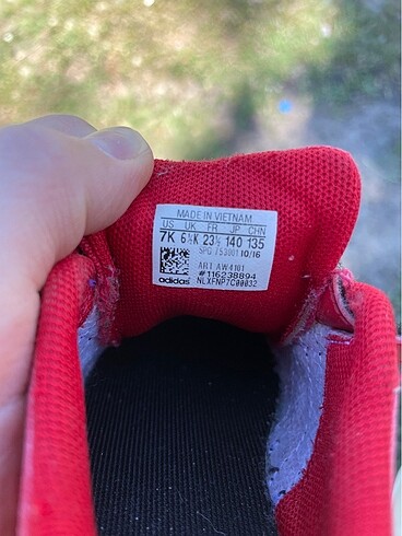 23 Beden Adidas ayakkabı
