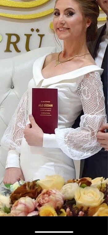 Beyaz nikah elbisesi