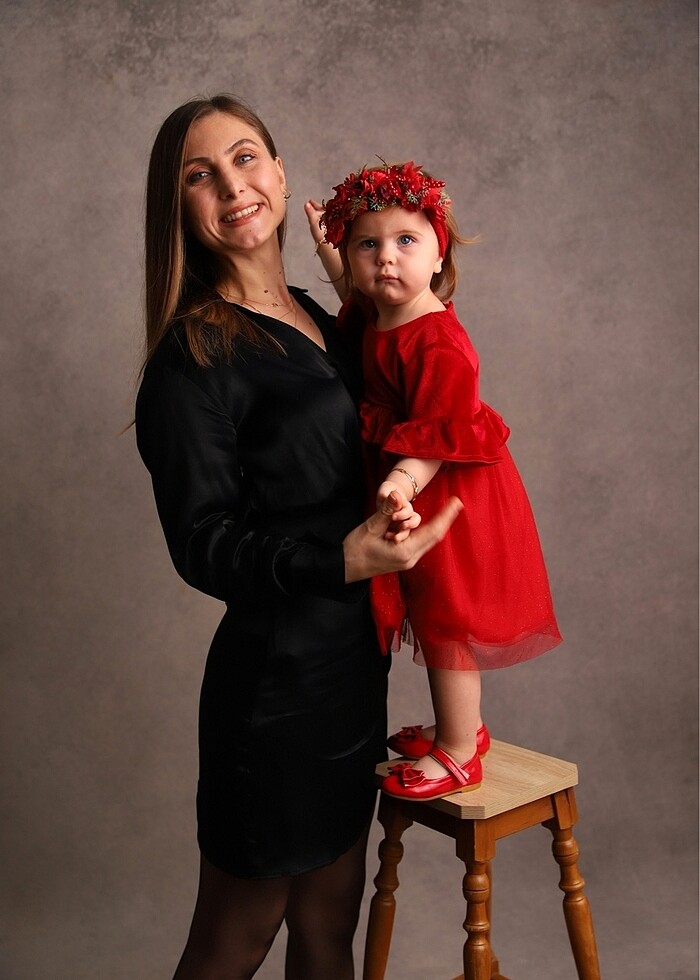 Kırmızı elbise - Görsel 4