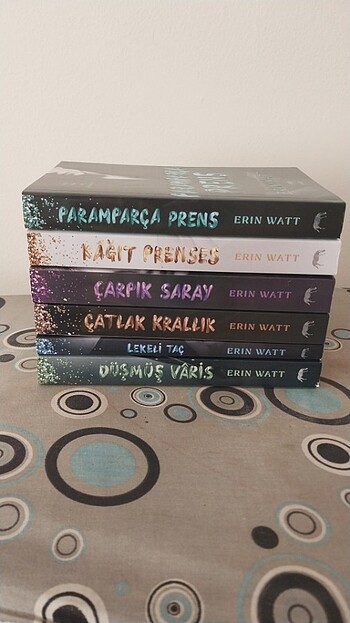 Kitap roman royal ailesi serisi erin watt