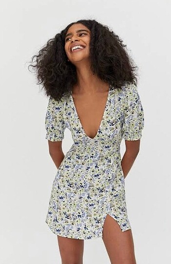 Pull and Bear Pull and bear çiçekli elbise