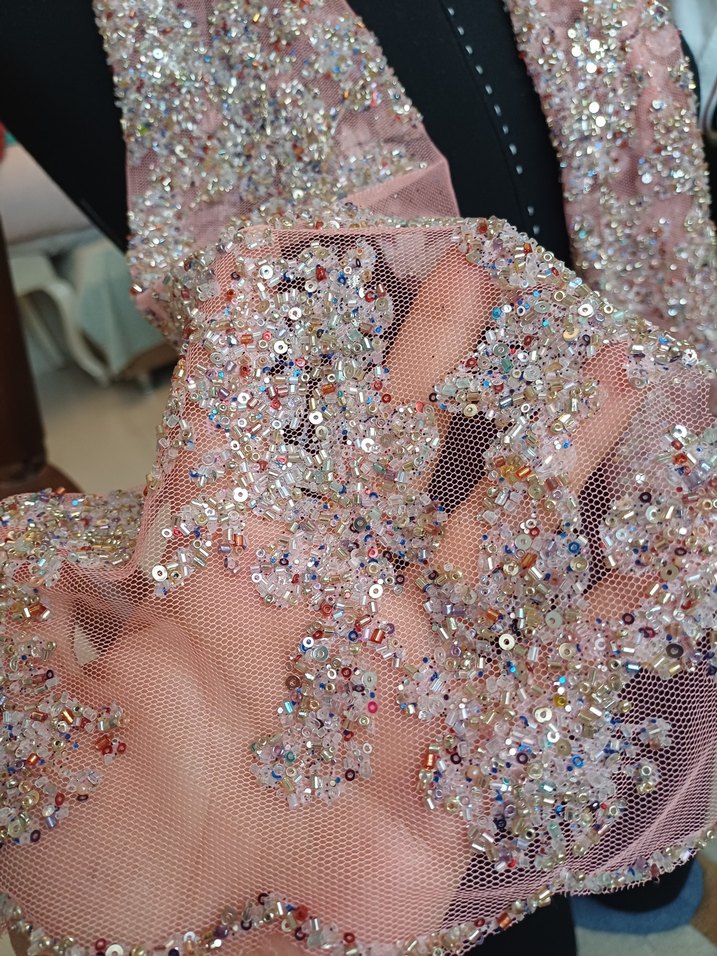 Fular pullu, boncuklu ışıltılı - Görsel 2