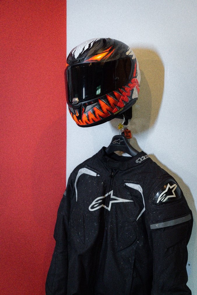 Duvara monte kask tutucu ve anahtarlık birarada - Görsel 4