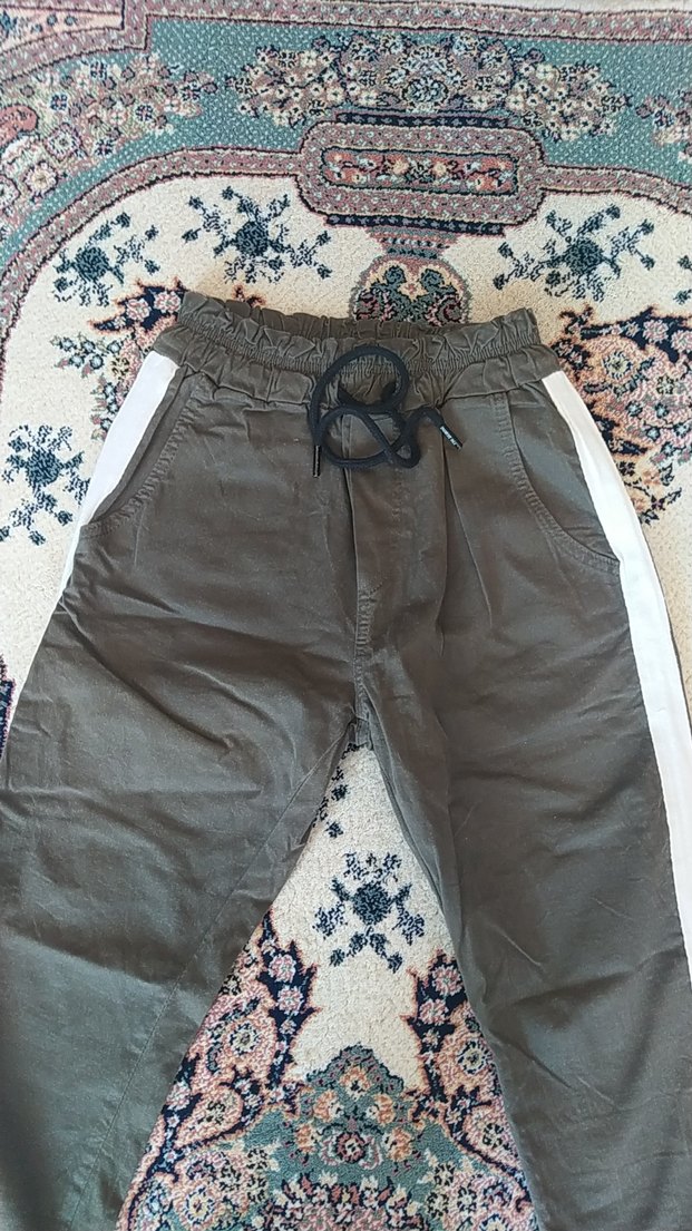 Gri Bel Detaylı Geniş Kesim Pantolon - Görsel 3