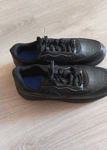 39 Beden Siyah Bağcıklı herkes giyebilir Spor Ayakkabı