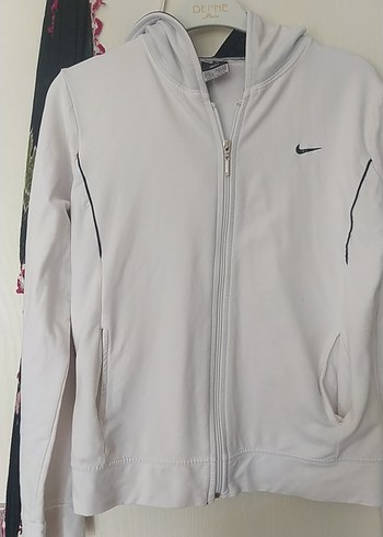 Nike Beyaz Kapüşonlu Uzun Kollu - Görsel 3