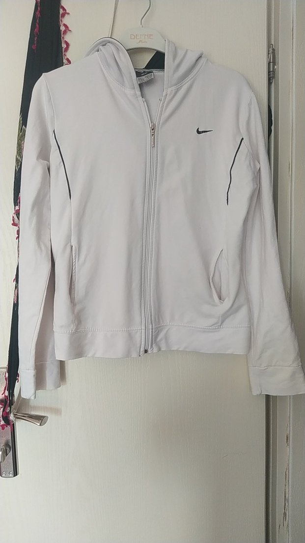 Nike Beyaz Kapüşonlu Uzun Kollu - Görsel 2