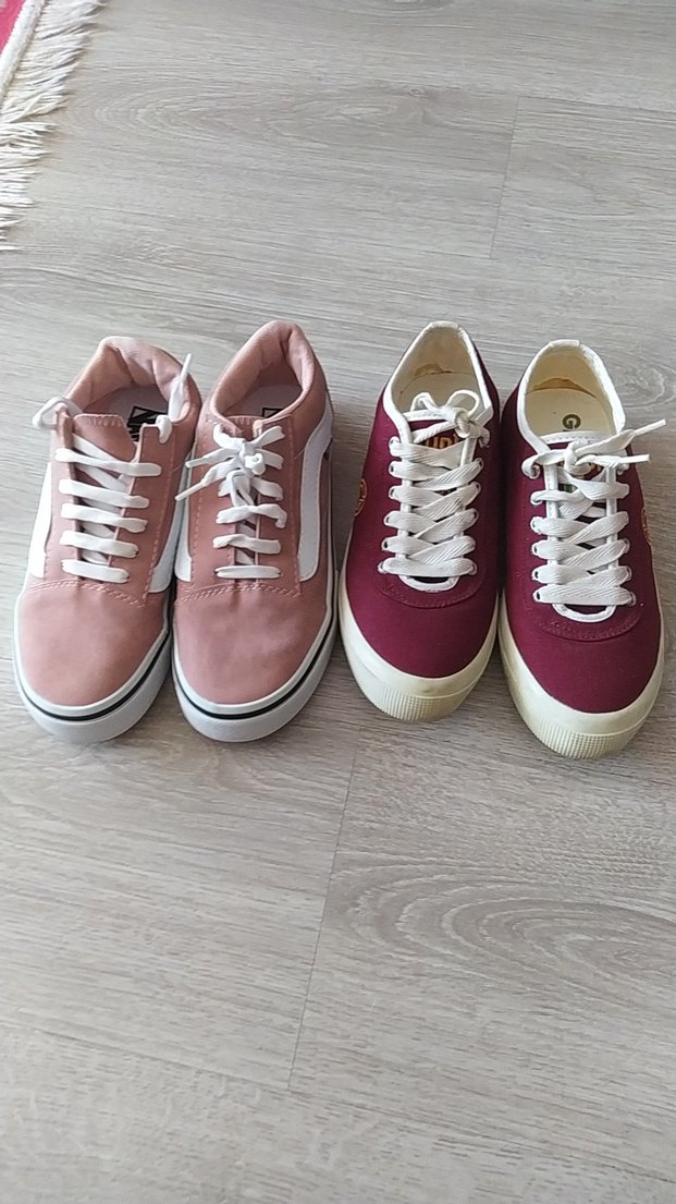 iki çift Ayakkabı - Görsel 2