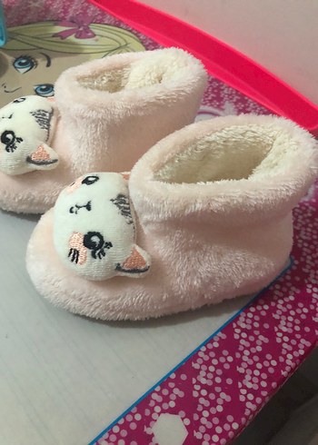 Kız Çocuk Pembe Kürklü Nakışlı Ev Terliği panduf - Görsel 2