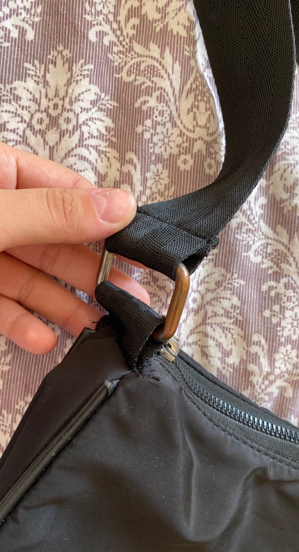 Kemer Detaylı Siyah Yılan Desenli Kadın Çantası - Görsel 2