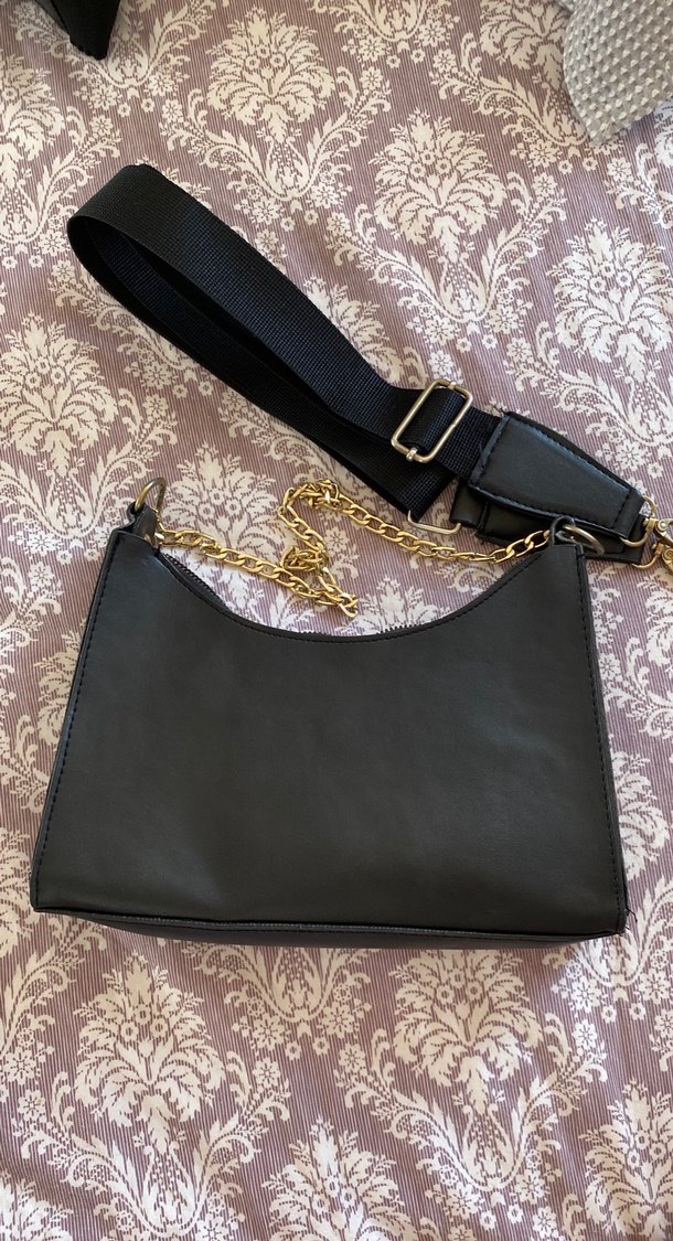 Zincir Detaylı Siyah Yılan Derisi Desenli Deri Çanta - Görsel 2