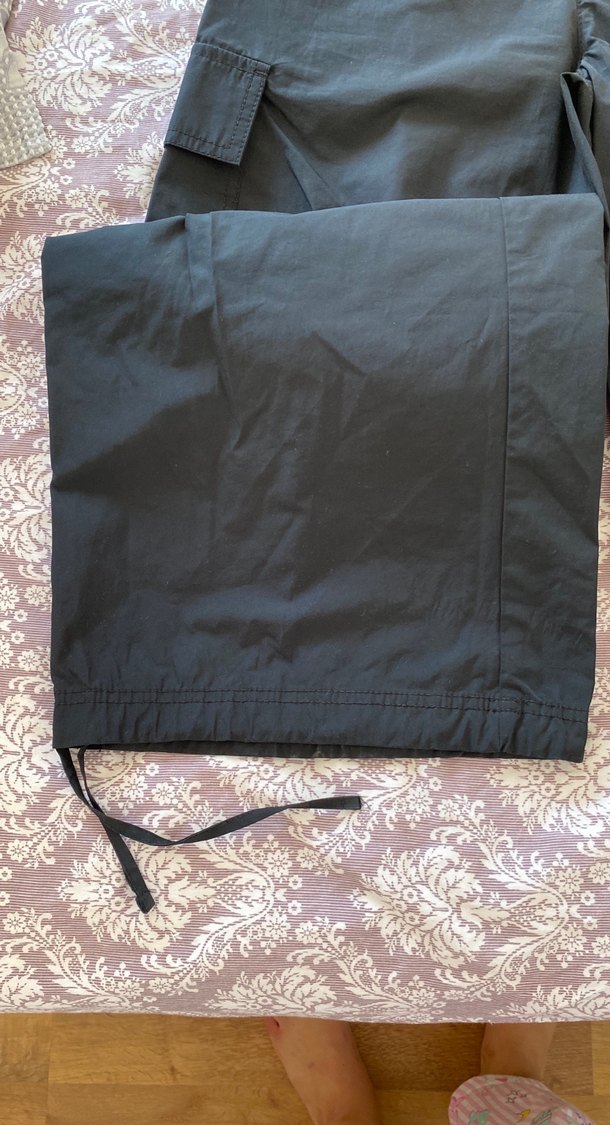 Siyah Paraşüt Pantolon - Görsel 2