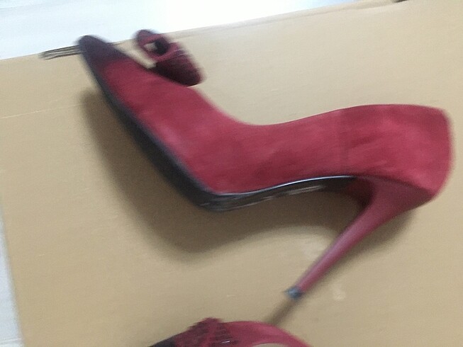 Diğer 37 numara stiletto