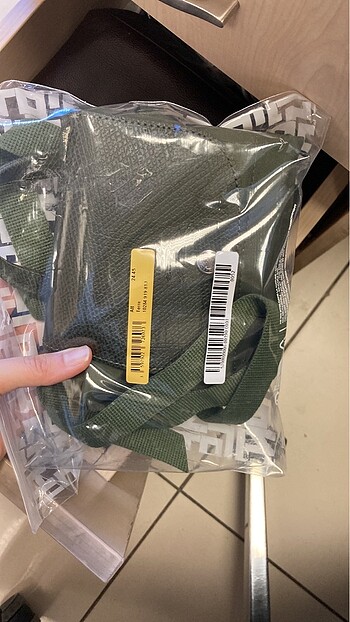  Beden Longchamp sırt çantası