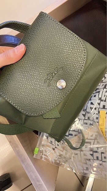  Beden haki Renk Longchamp sırt çantası