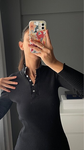 s Beden ZARA SİYAH ELBİSE