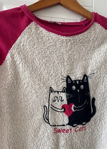 Pembe Gri Baskılı Örgü Kedi Kıyafeti - Görsel 2