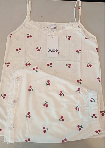 Pijama Takımı