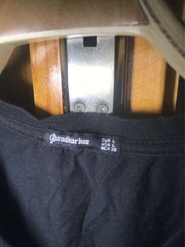 Stradivarius tshirt