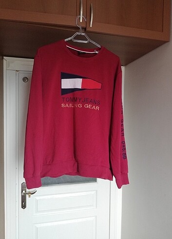 TOMMY JEANS SWEATSHİRT