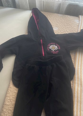 Kız Siyah Kapüşonlu Fermuarlı Eşofman Takımı